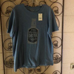 New LUCKY BRAND Printed T-Shirt Size Large